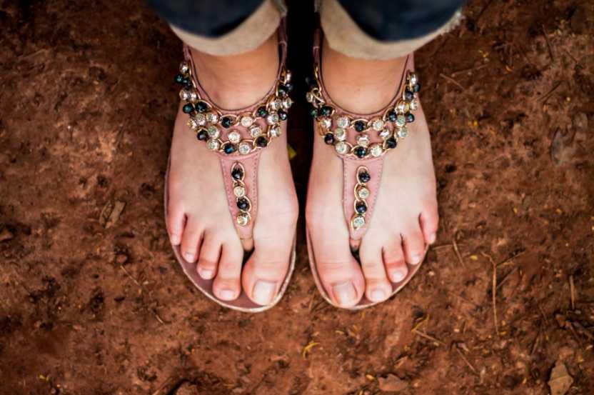 How to Choose Sandal Colors for Ankara Prints