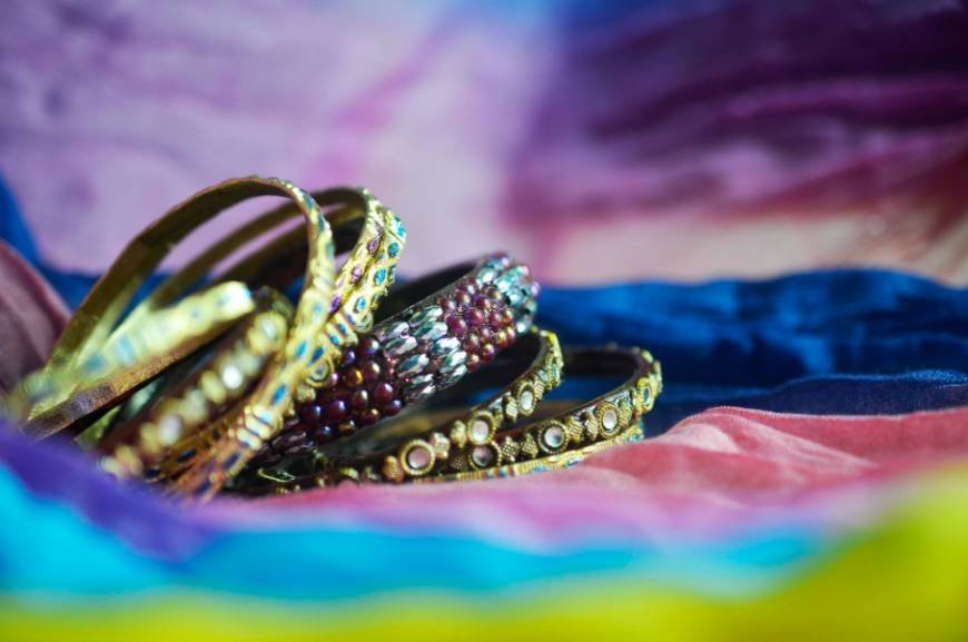 Bracelet Styling Tips Based on Sleeve Length